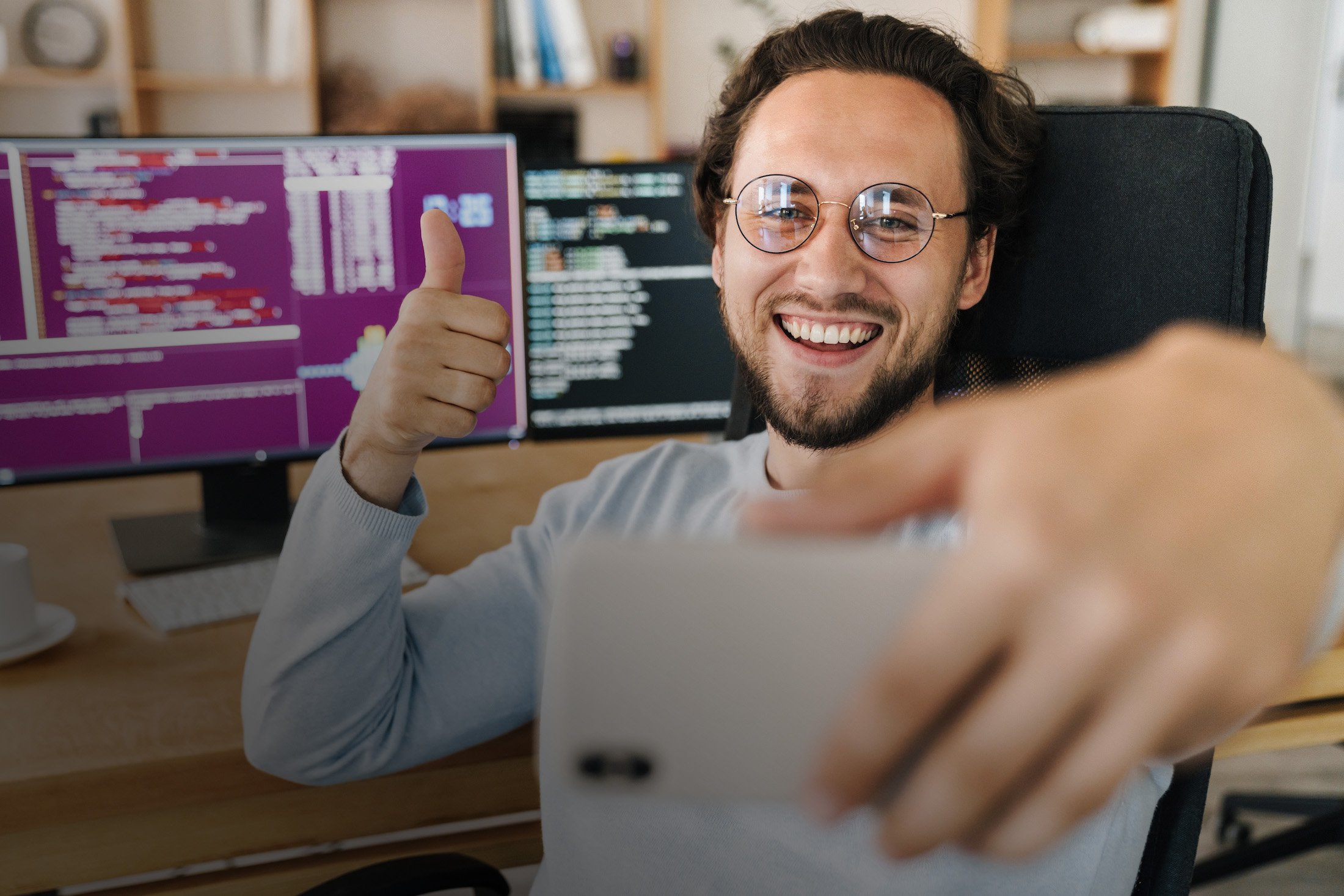 thumbs up - code2